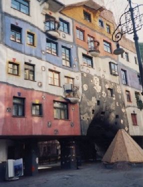 Hundertwasser house